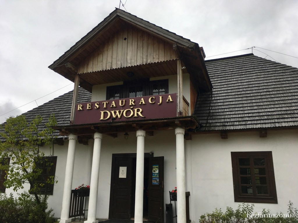 Krok wstecz do XIX wieku – Restauracja Dwór –&nbsp;NIEDZICA