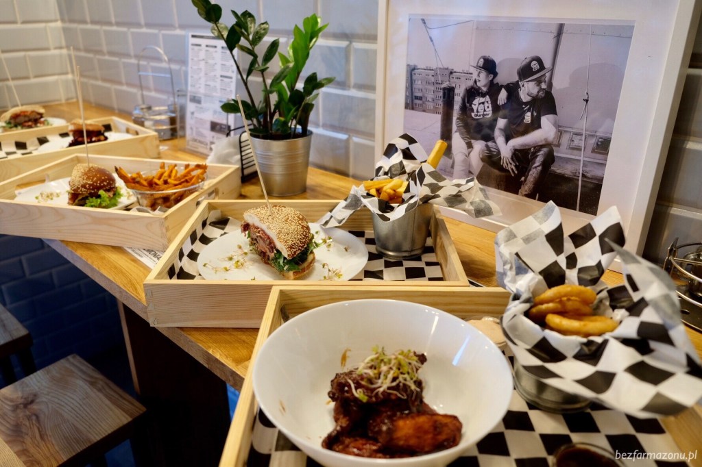 LOKAL NIECZYNNY – Yeti Burger – KRAKÓW, os. 2 Pułku&nbsp;Lotniczego