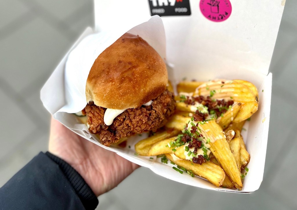 Tłusto i lubieżnie – Filthy Fried Food – KRAKÓW, ul.&nbsp;Bracka