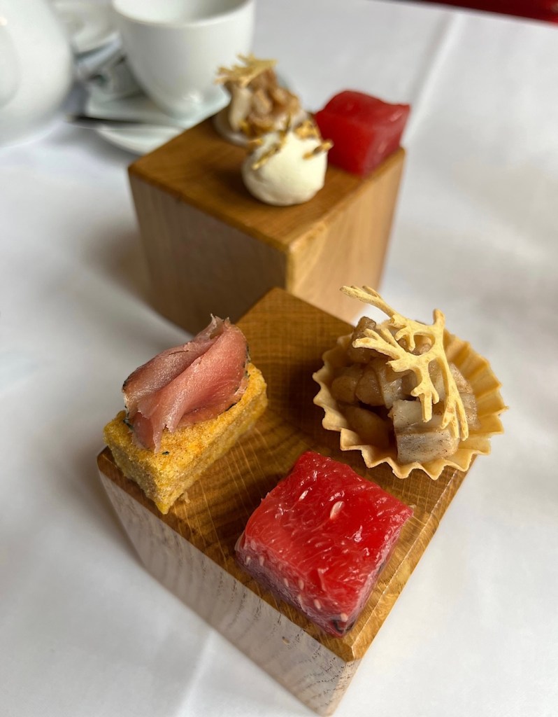 Nowy, mniej formalny kierunek – Biała Róża – KRAKÓW, ul.&nbsp;Straszewskiego