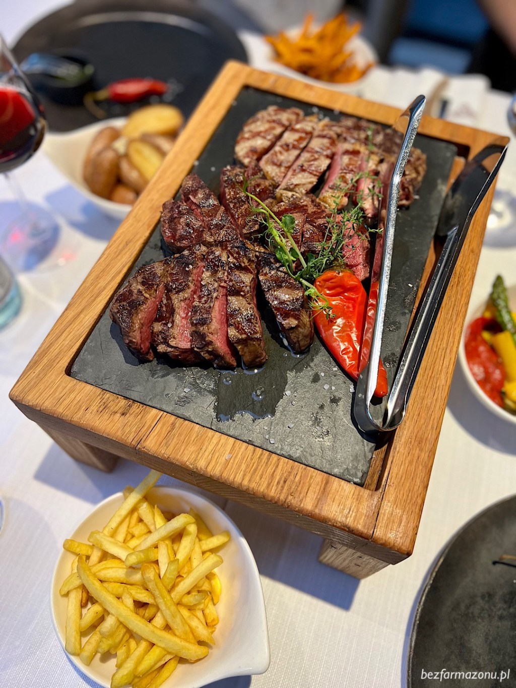 Ekskluzywa wołowina w perfekcyjnej odsłonie – Pimiento – KRAKÓW, ul. Stolarska i&nbsp;Józefa